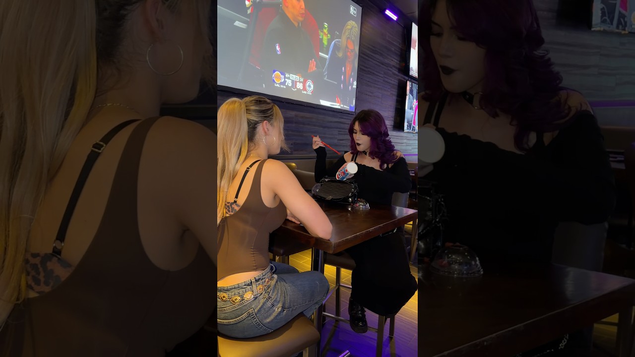 Why does this always happen to me.. @Candylion