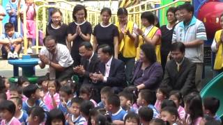 20071029陳水扁video26校長、幼生、陳菊市長、杜部長、陳水扁總統合照