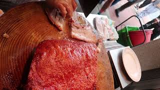 燒肉 燒肉 燒肉 Roasted HOT Crispy Pork 明火炭爐燒脆皮爆汁新鮮豬腩肉  添記燒臘 元朗建業街熟食街市C5 (近建樂街交界) Barbecued Pork 炭烤蜜汁南乳叉燒