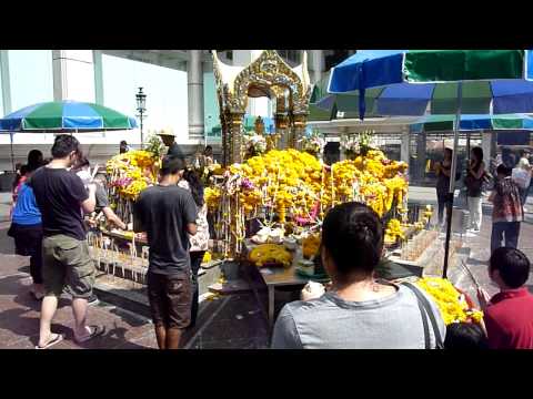 バンコク　エラワンの祠