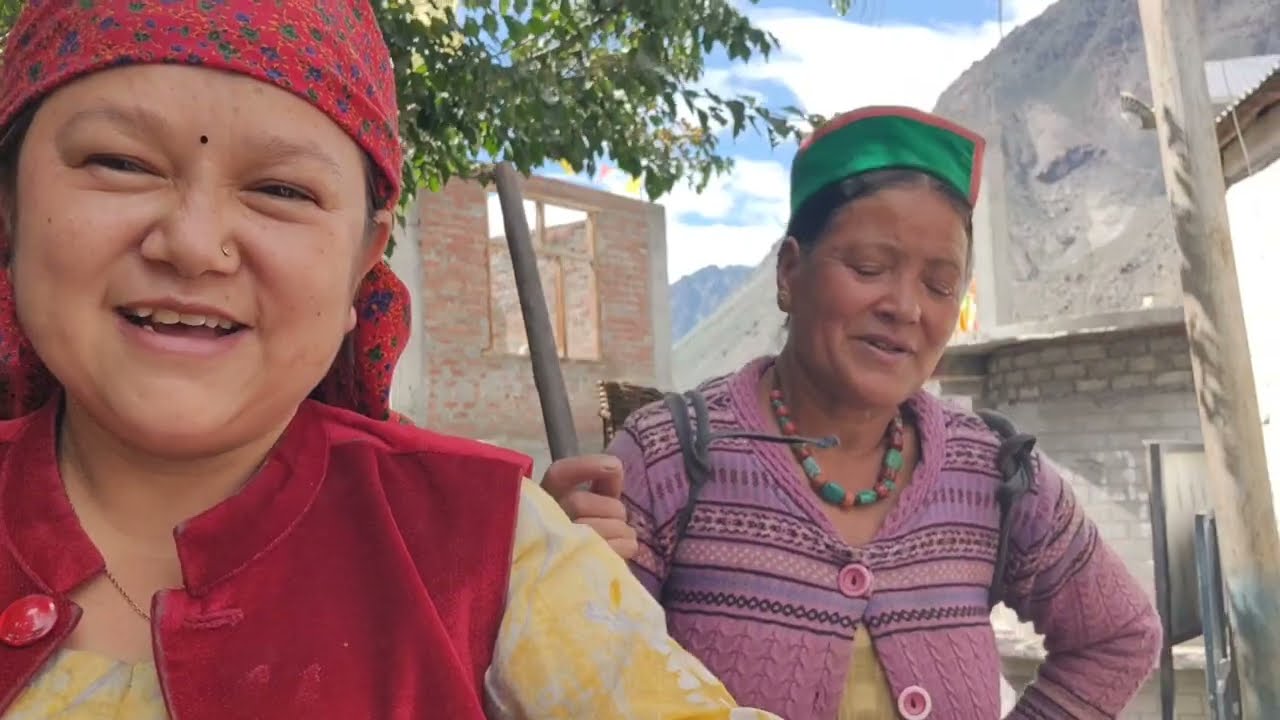 Purest Nesang Brandy || Mummy Ke Sath Kaam || Vlog 256 || @kinnauriwimgs