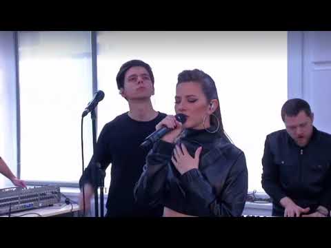 Lidia Buble - Sărut mâna, Mama! (Oficial Video Live) 🎥
