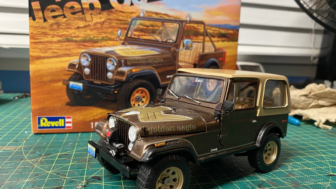 Revell Jeep CJ-7 Plastic Model Kit Plus FREE 08 CATALOG | #49526673