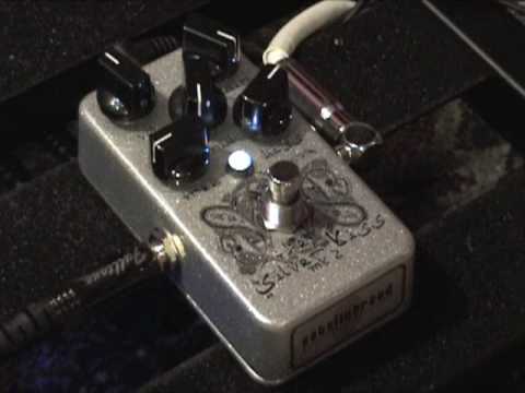 Catalinbread Silver Kiss Mk 2 guitar effects overdrive pedal demo with  Stratocaster