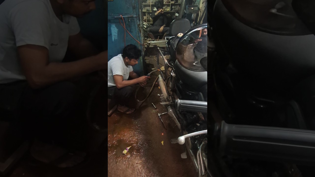 Custom Saddle Stay for CB350 🔧 Made at Karol Bagh🏍️ Ready for long rides! 