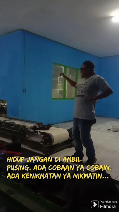 Hidup jangan di ambil pusing, ada cobaan ya cobain, ada kenikmatan ya nikmatin...