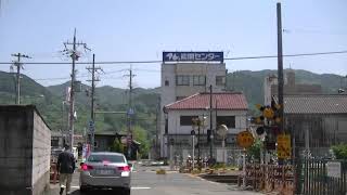 00617　ＪＲ西日本・南海電鉄橋本駅の近くの西側の踏切　ＪＲ西日本和歌山線の踏切