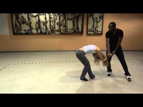 Leo & Layssa - zouk workshop 1 - Prague, Oct 2011