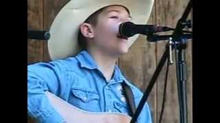 Child Star Colonel Isaac Moore croons at The Bill Monroe's Bean Blossom Bluegrass Festival in 2012 chords