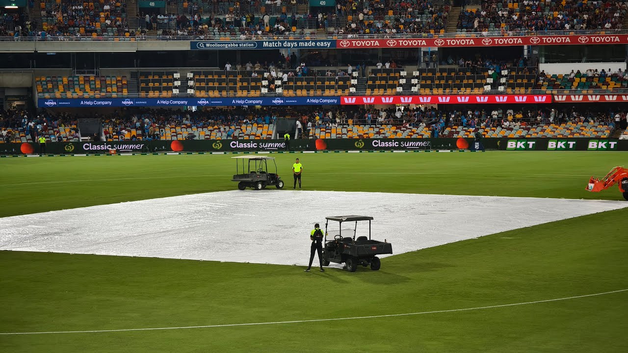 Live from Gabba: Rain & Lightning stop play - when will the 5th t20I restart? GILL-ABHISHEK pair