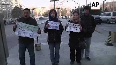 Legal activist goes on trial in Beijing, comment from supporters - DayDayNews