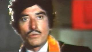 Hindi movie marte dam tak (1987) starring raaj kumar, govinda, farha,
om puri, shakti kapoor. producer : pranlal mehta, director mehul music
directo...