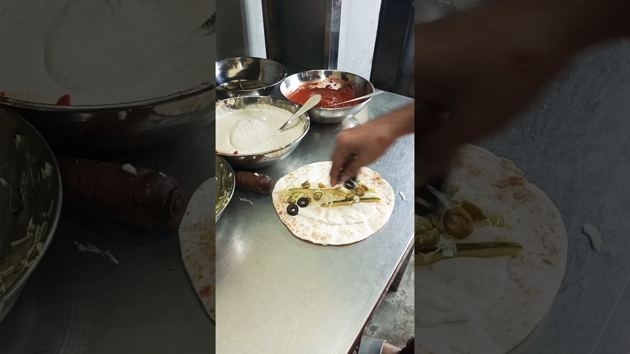 One Of The Best Tortilla Wrap In Hafizabad 🤤 Traditional Shawrma Of