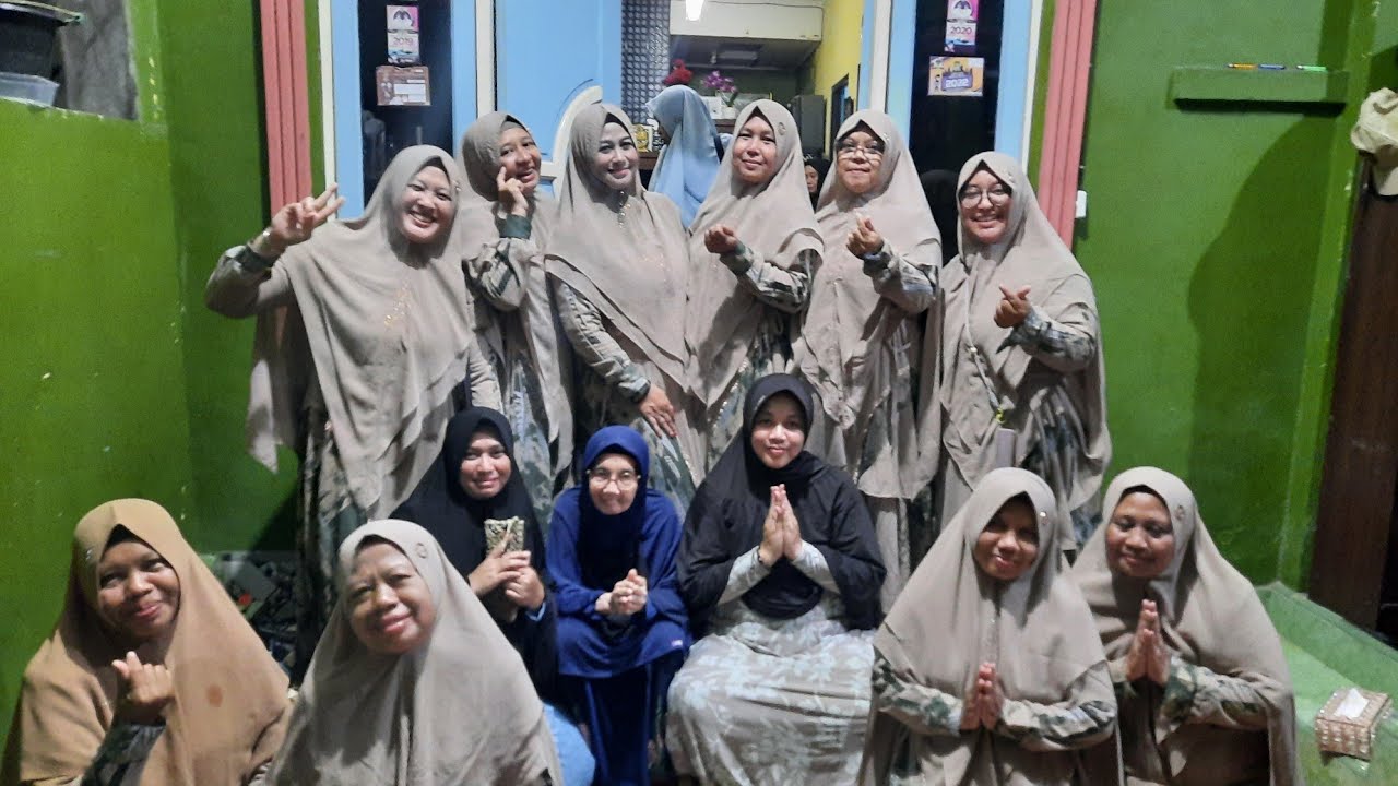 Pengajian Tasyakuran Mamak Dea