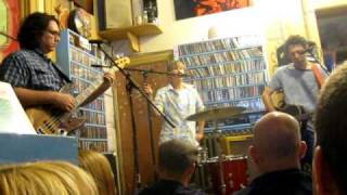 Yo La Tengo - Take Care (Live @ Aquarius Records)