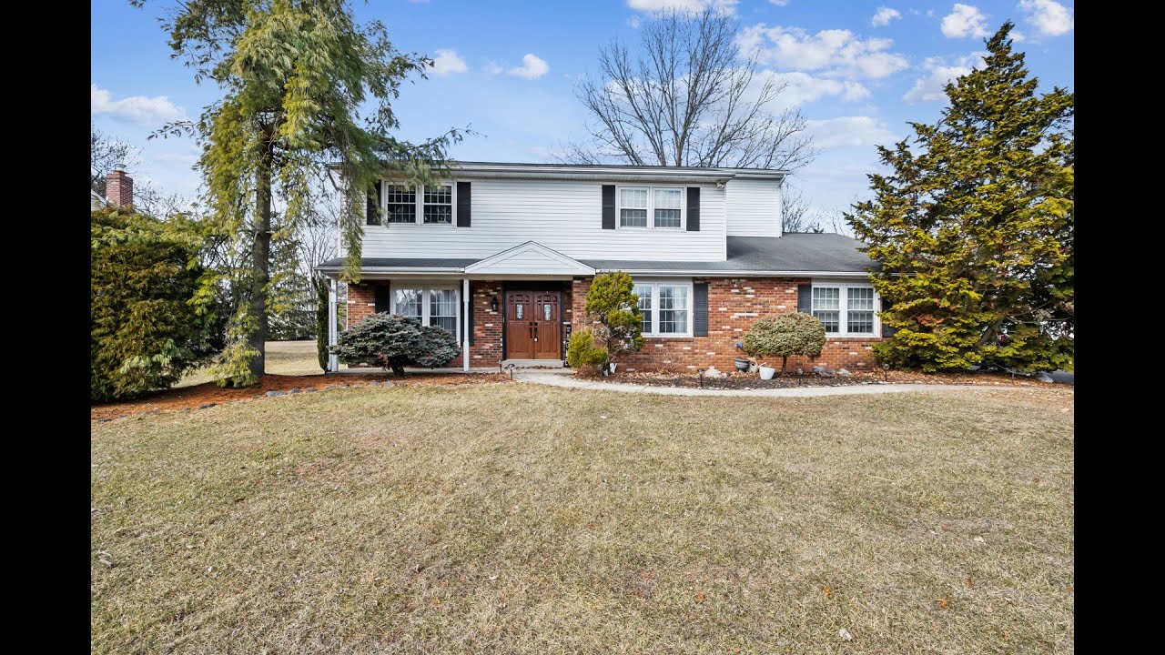 2562 Jodi Sue Lane Colmar, PA | ColdwellBankerHomes.com