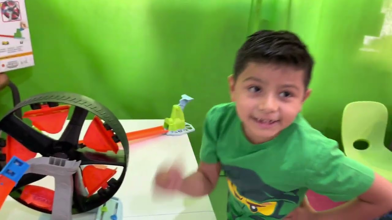 Jamon York Pista Hot Wheels Desafío De La Rueda Con Coches Y