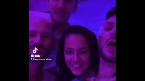 Irina in the house😂👋🏼💕🌈 #princesscharming 😉
