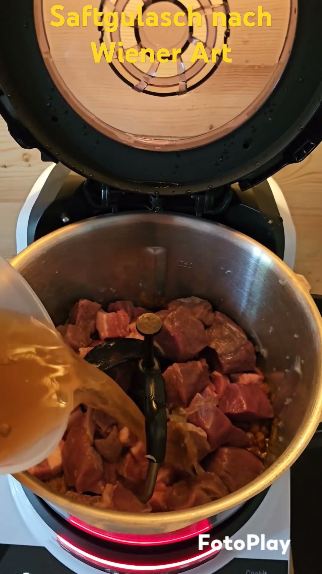 Saftgulasch nach Wiener Art #food #cookit #cooking - YouTube