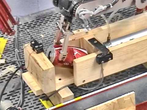 Pegasus Servo Robot Can Crusher - YouTube