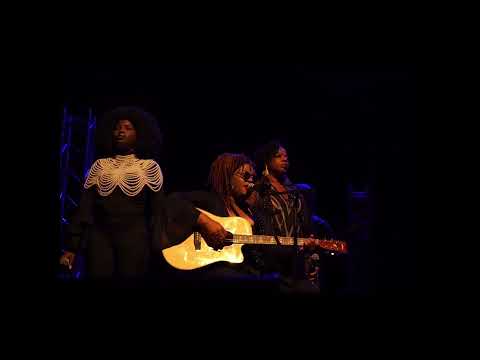 « Akawa » en direct du festival Bobalo