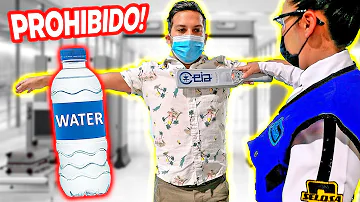 ¿Se puede llevar una botella de agua rellenable en el avión?