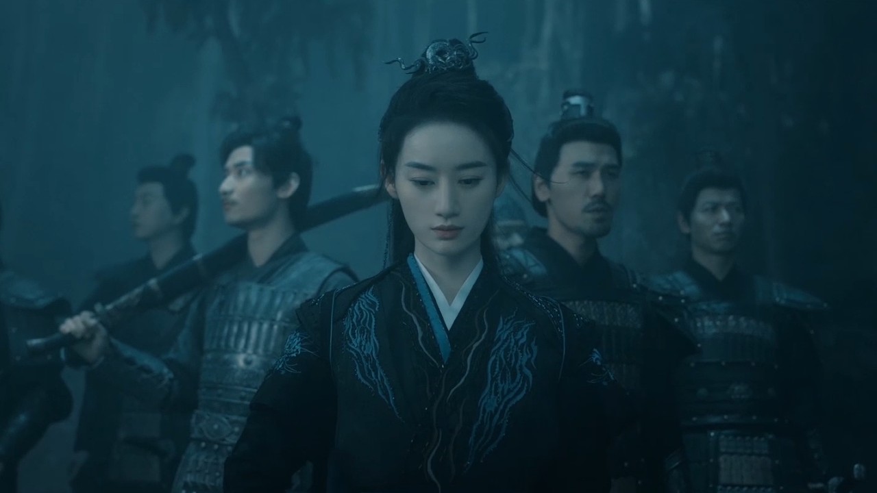 【Боевик 2025】Женщина-генерал одна штурмует утёс, тысячу солдат!