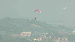 Bayram Coşkusunu Gökyüzünde Türk Bayrağı Açarak Yaşadı