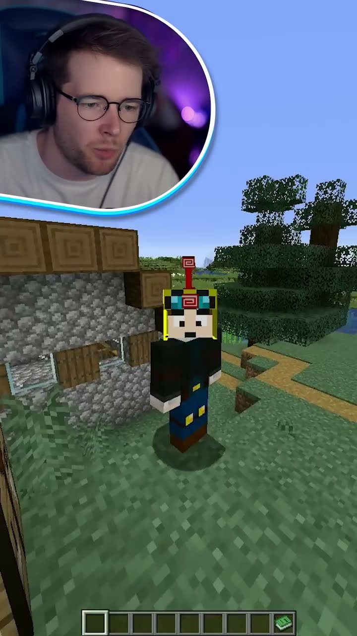 Minecraft Magic Helmet Does This.. #Shorts
