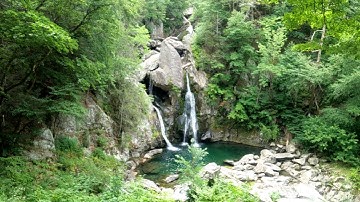 ⁴ᴷ⁶⁰ Walking to Bash Bish Falls from Taconic State Park in Copake Falls, New York
