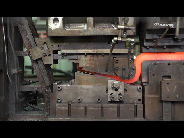 Did you know? This is how the spring link is manufactured for the KRONE axle. | KRONE TV
