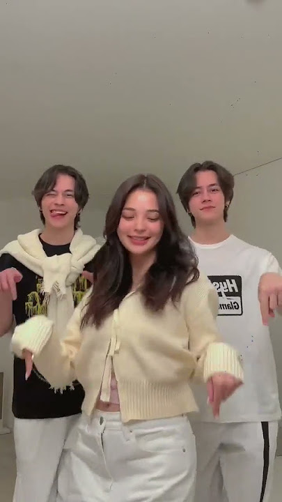 So cute #twins #deniskogai #kirigo