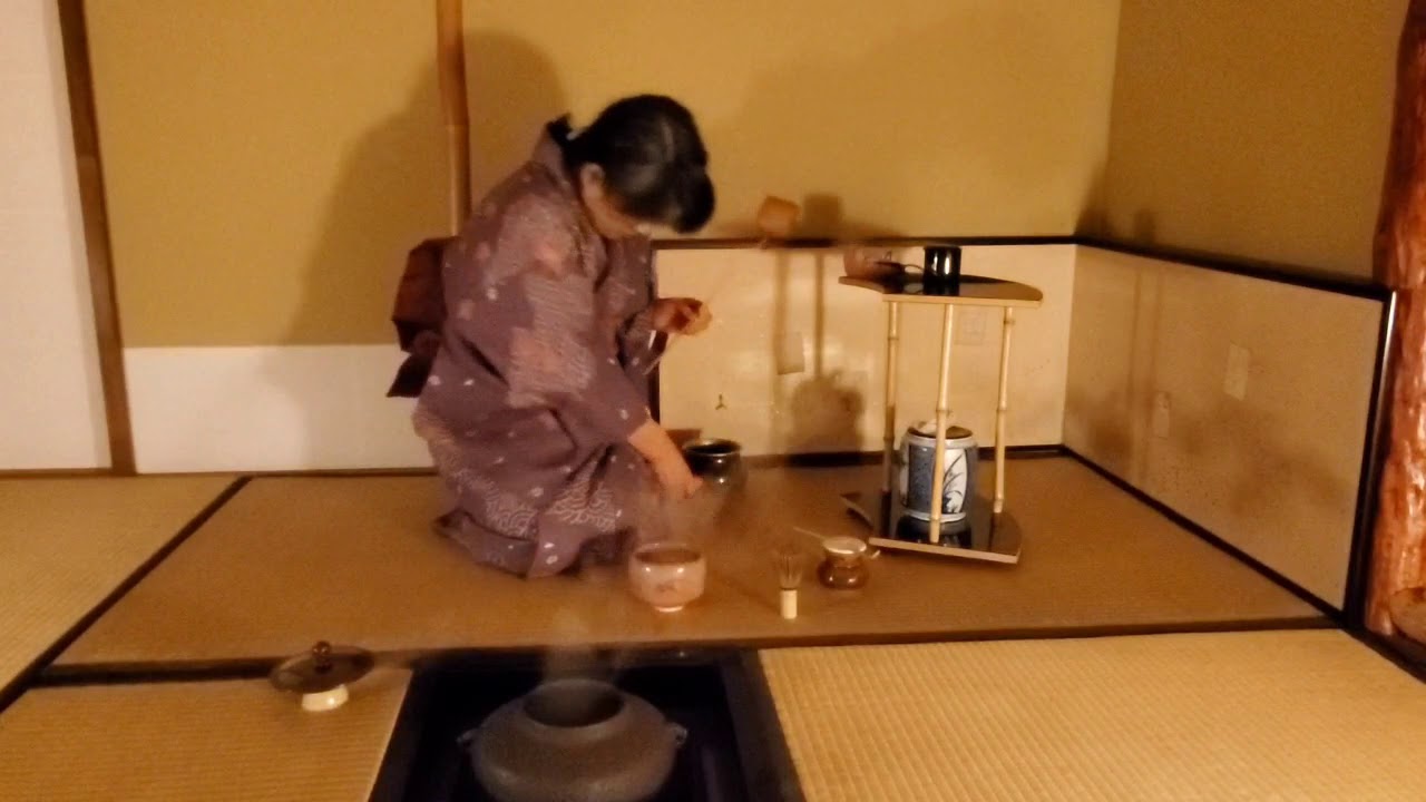 炉濃茶扇棚] ro Koicha Ogidana Omotesenke-ryu [表千家流] tea class
