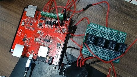 PLC32 com ESP32 acionando 4 relés, com dicas de programação ainda...