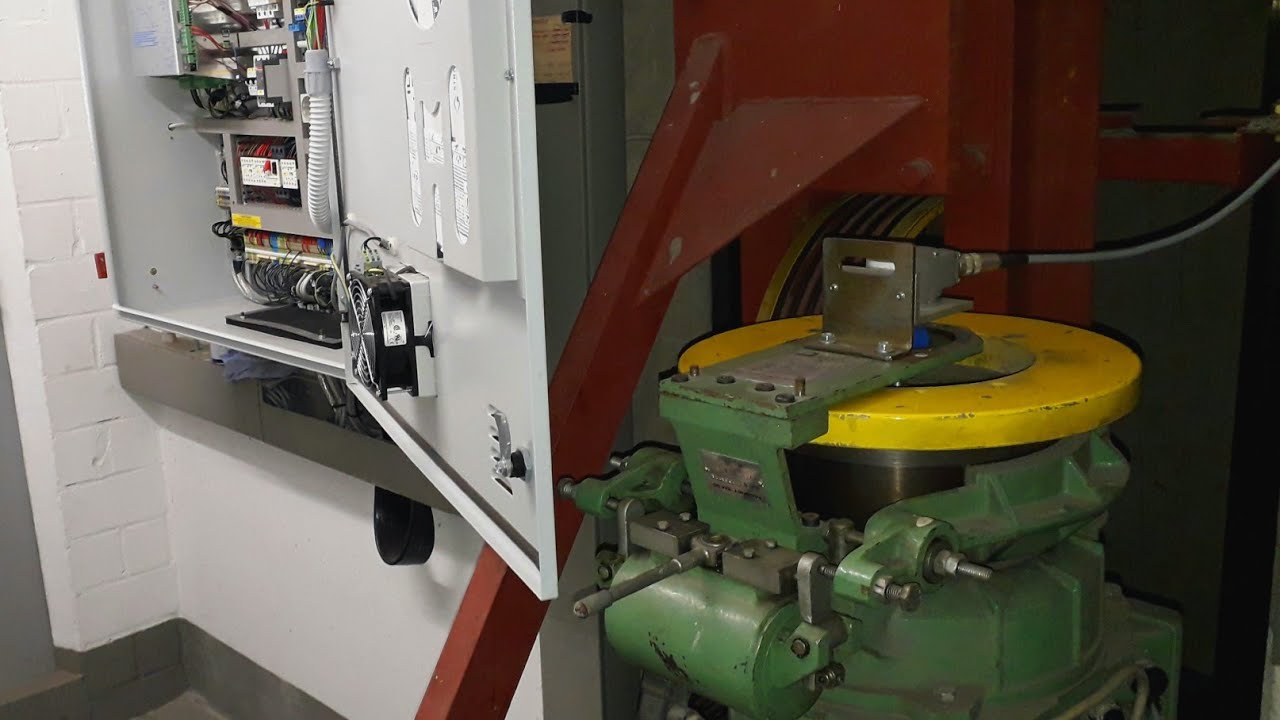 Modernised 90s Tepper lift elevator