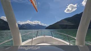Boston Whaler 190 Outrage up the Bute Inlet 1400x speed