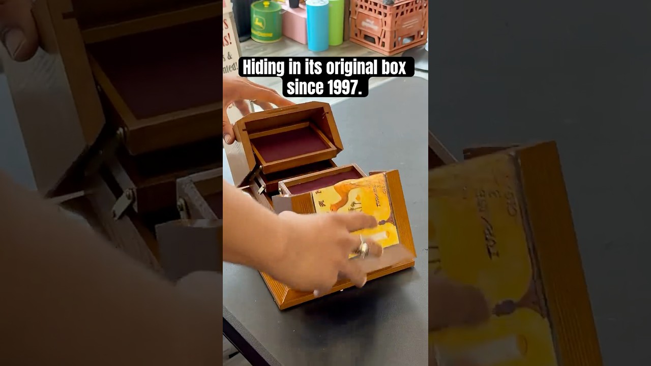 Unboxing a MINT 1997 Camel Cigarette/Jewelery Box 😳 - YouTube
