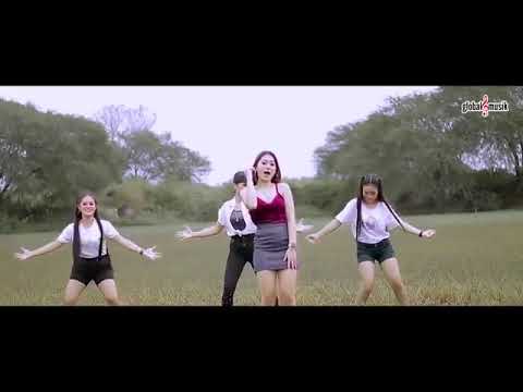 Vita Alvia, Mobil Dan Bensin Official Music Video. (360p)