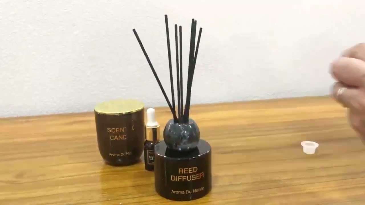Custom Home Fragrance Aroma matt black Glass Reed Diffuser With Black cotton Sticks candle gift sets