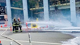 *RARE FOAM OPERATIONS* - FDNY BOX 885 - FDNY USING FOAM FOR TRANSFORMER VAULT FIRE ON W. 54TH STREET