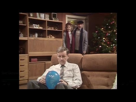EVER DECREASING CIRCLES Christmas Special - The Party (1984)