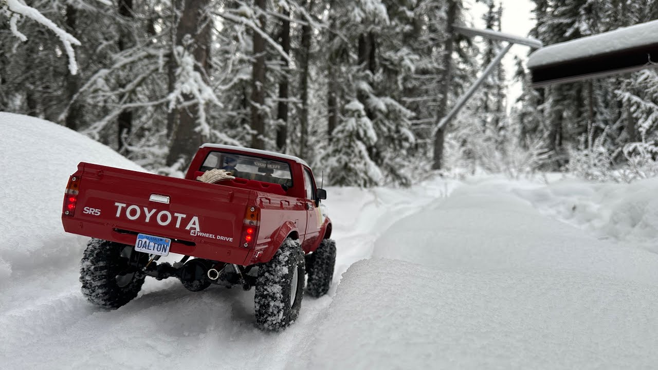 82 Toyota Pick Up #rc #alaska - YouTube