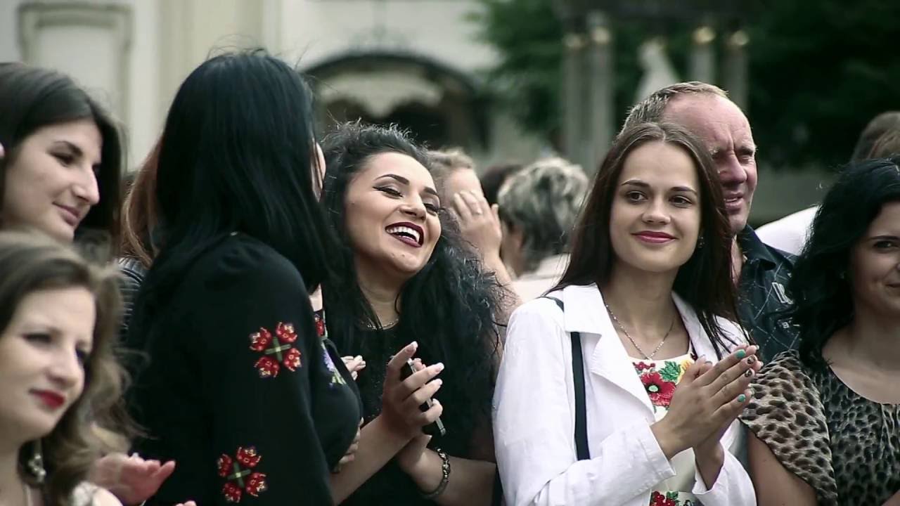 Вручення дипломів випускникам 2016 року