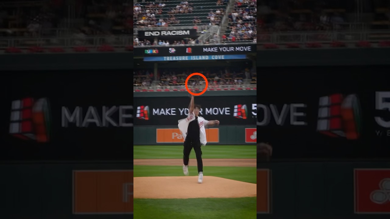 Mi primer lanzamiento de béisbol con un Cubo