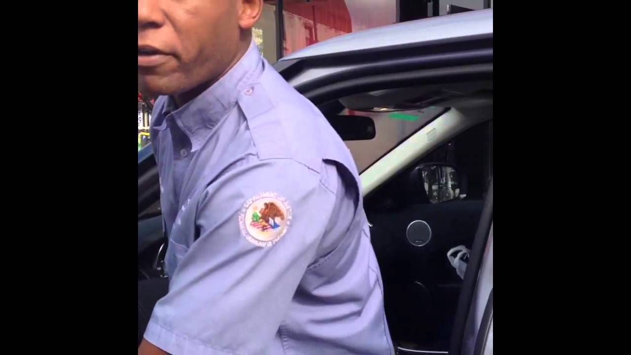 Peaceful Streets NYC Federal Agent abuses badge wont pay for parking