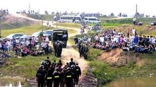 Cảnh sát đi tàu hỏa “đổ quân” phá sới bạc khủng ở Quảng Ninh