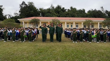 Vidieo hát Quốc ca tại địa chỉ đỏ