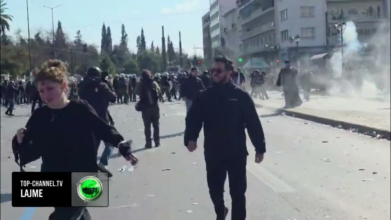 Top Channel/ Tre vite nga tragjedia hekurudhore! Grekët në protestë, nisin trazirat, 80 të arrestuar