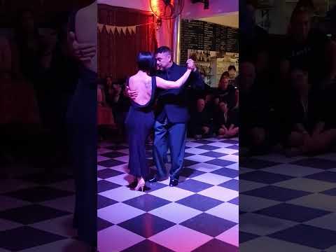 Angie Hernández y Walter Bergalo en LAMOR tango. Viernes!!!