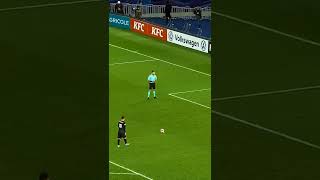 Leo Messi Wearing No.10 In Psg